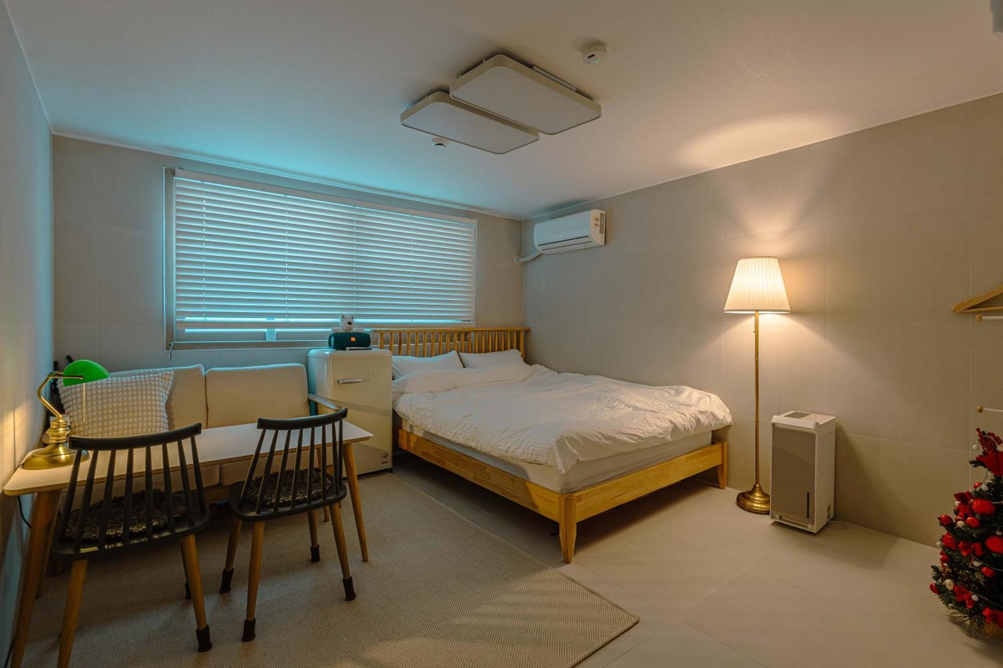 Marie'S House 102 Hongdae Hotel Сеул Екстериор снимка