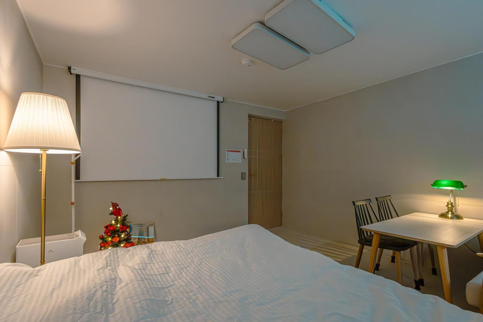 Marie'S House 102 Hongdae Hotel Сеул Екстериор снимка